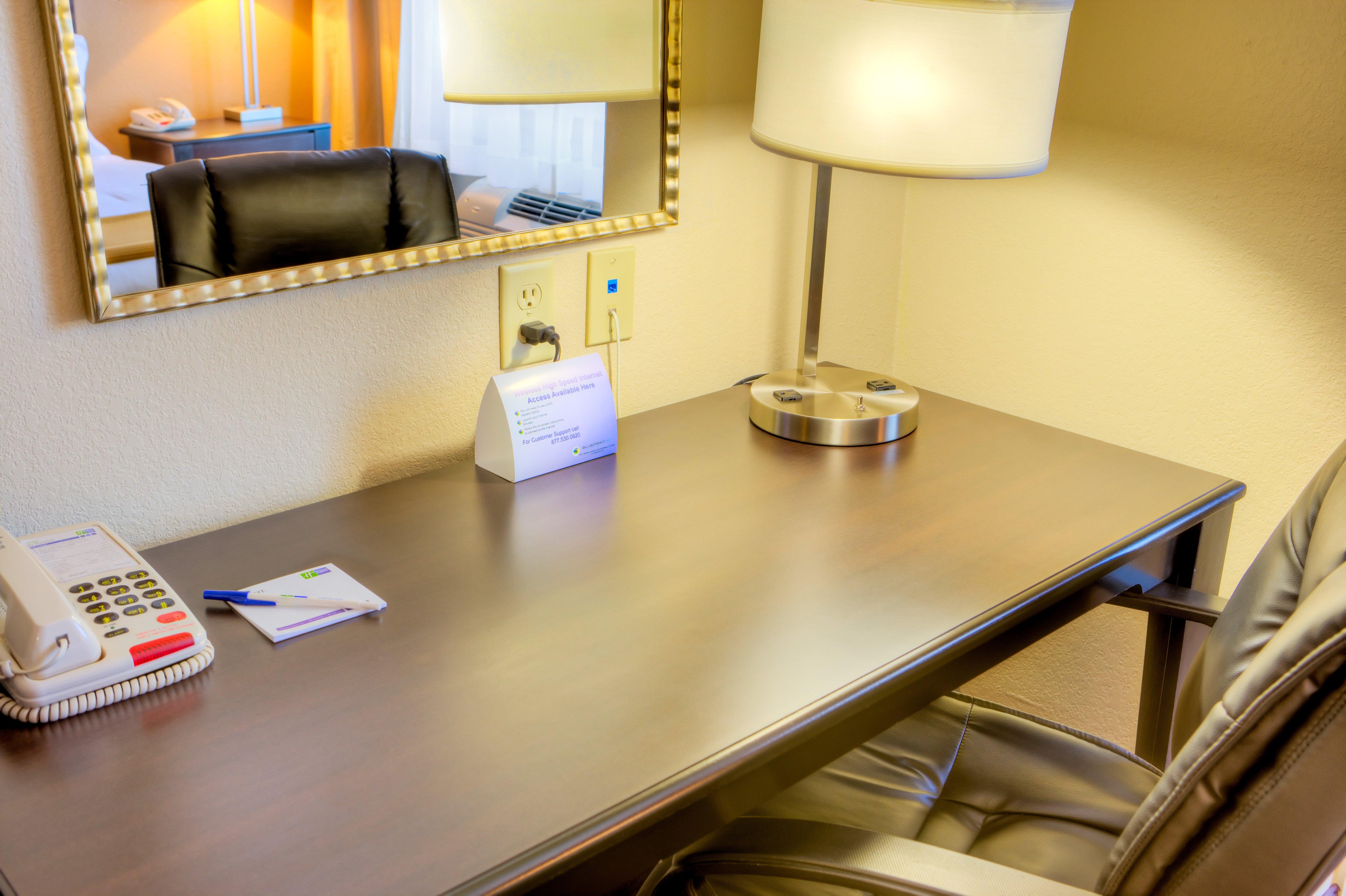 Holiday Inn Express And Suites Granbury By Ihg Eksteriør bilde